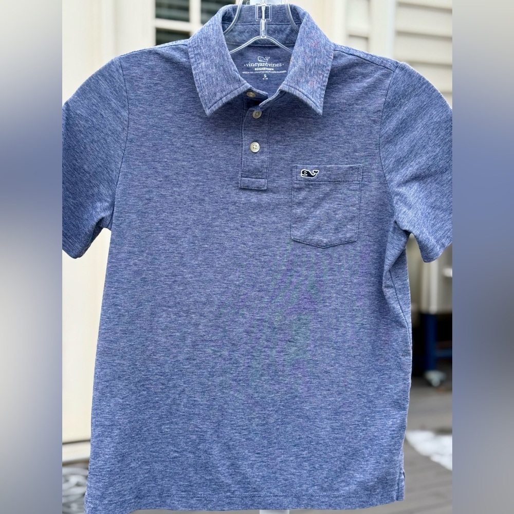 Vineyard Vines Edgartown blue polo. Perfect condition! Youth small.